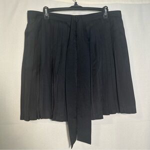 GAP Elegant Black Pleated Mini Skirt